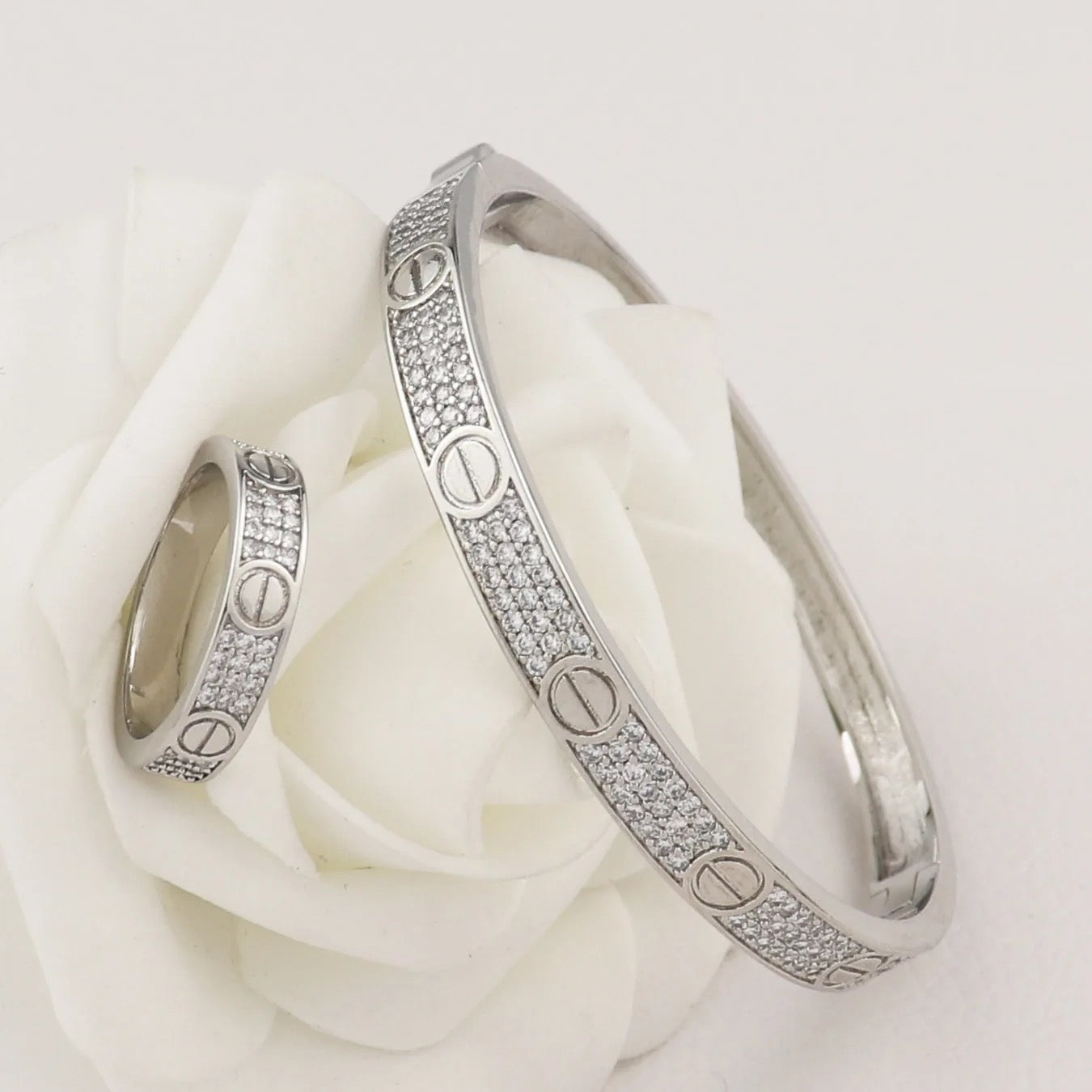 Classic Love band set